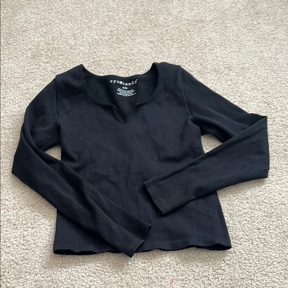 “Eye Candy- Long Sleeve Ribbed Top size small/medium”